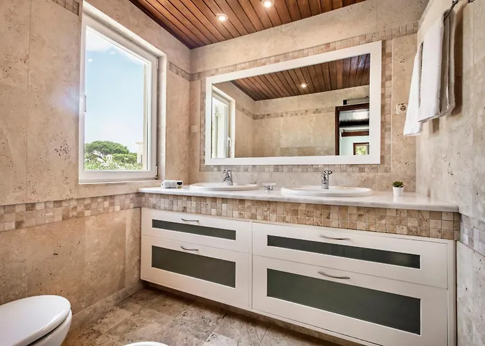 Large Private Pool Viilla, Close To Amenites, Free Air Conditioning And Wifi ヴィラ *