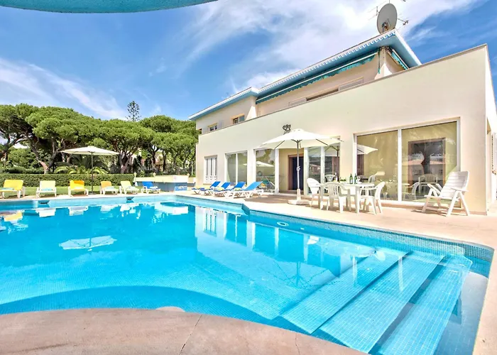 Large Private Pool Viilla, Close To Amenites, Free Air Conditioning And Wifi ヴィラ *