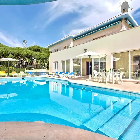Large Private Pool Viilla, Close To Amenites, Free Air Conditioning And Wifi Villa *