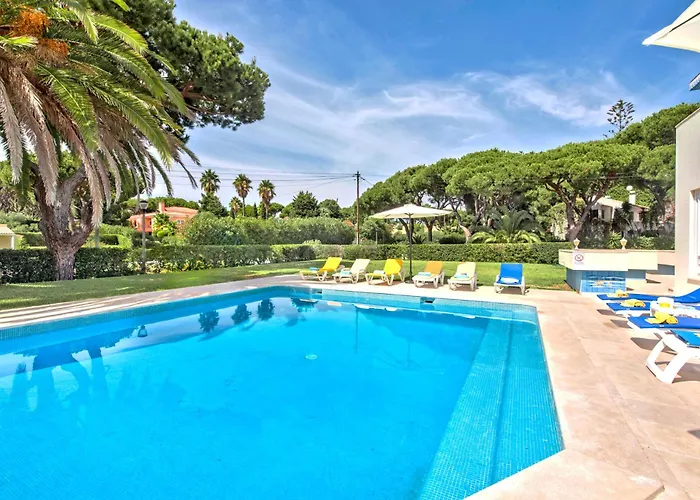 Villa Large Private Pool Viilla, Close To Amenites, Free Air Conditioning And Wifi *