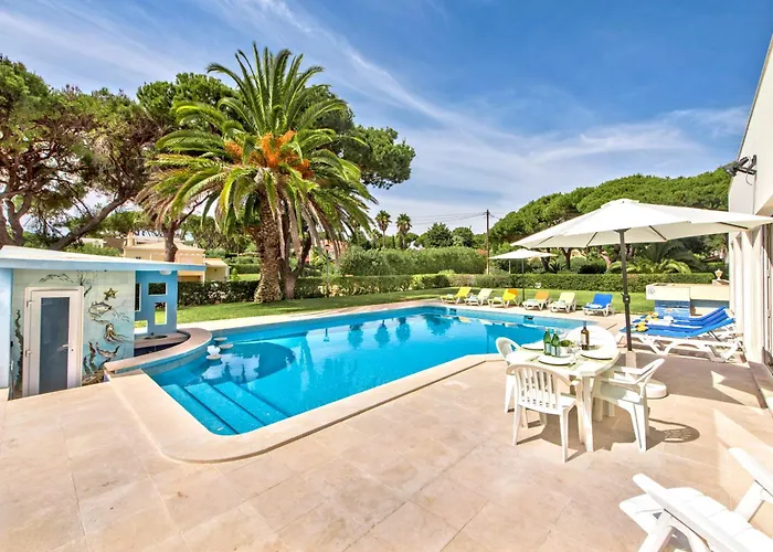 Large Private Pool Viilla, Close To Amenites, Free Air Conditioning And Wifi *