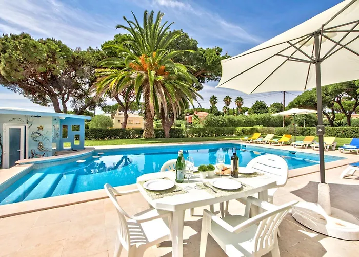 Large Private Pool Viilla, Close To Amenites, Free Air Conditioning And Wifi Villa *